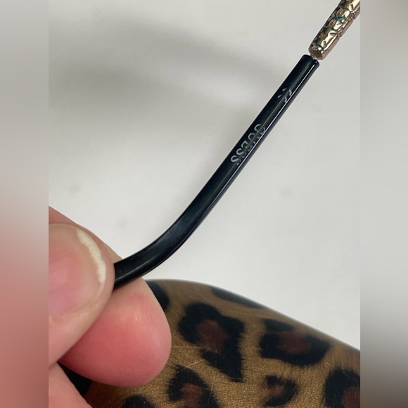 Guess GU2500 Eyeglass Frames Black & Gold With Leopard Print Case - Picture 6 of 11